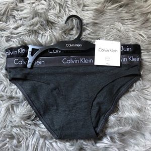 ✨SOLD✨2 Pk CK Bikini Underwear